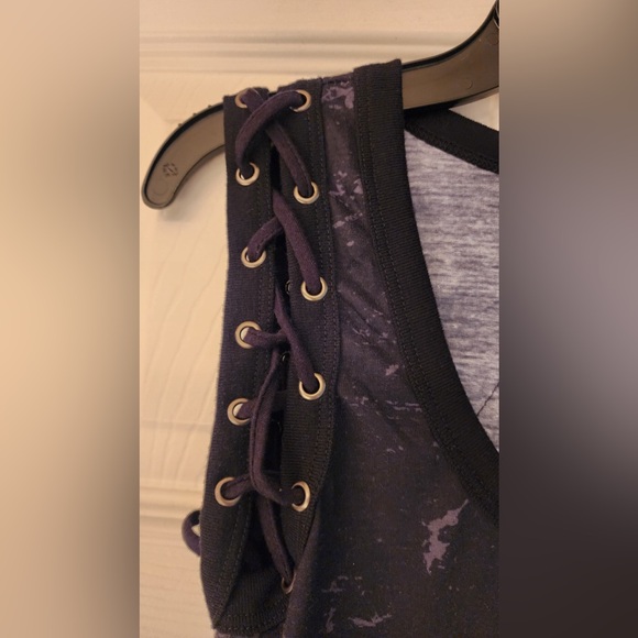 Affliction Women's NIGHTRAIN Guns N Roses Tank Top in Black size Small - Picture 4 of 9